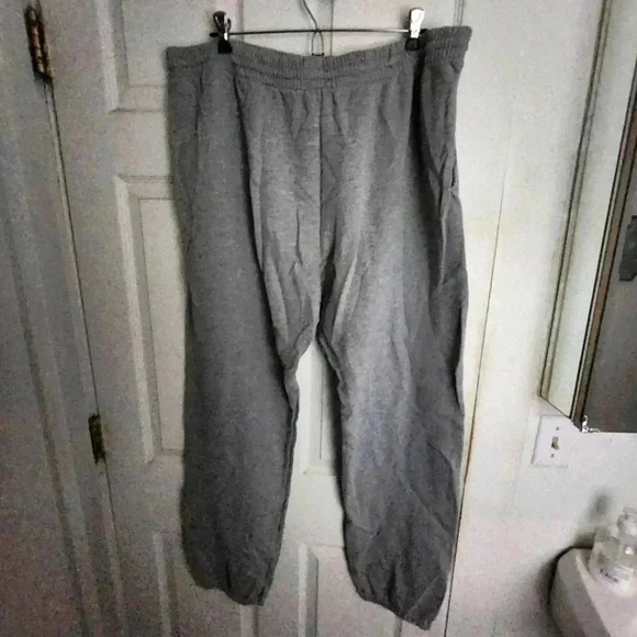 Fruit of the Loom Gray Sweatpants - Picture 1 of 7